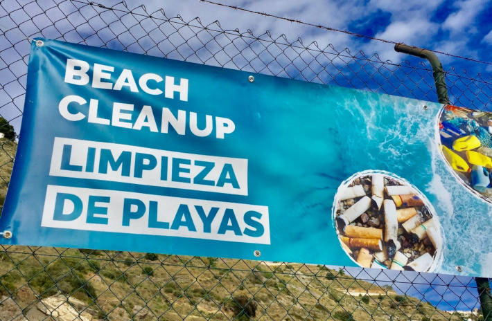 Playa Patrol llega a Salobrea para colaborar con la limpieza de playas y en la concienciacin ambiental